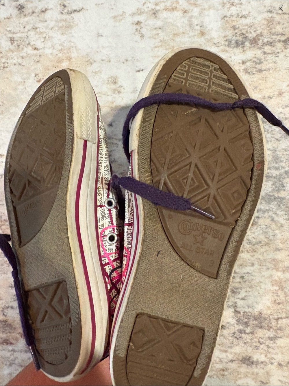 Girls vintage High-Top Floral Ruffle converse Sneakers in Purple and Magenta - Picture 5 of 5